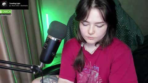 Snapshot of hell_hotline chatting on 02.12.26 Red online show from 02.12.26