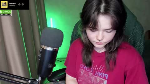 Snapshot of hell_hotline chatting on 03.01.26 Red online show from 03.01.26