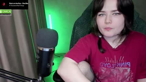 Snapshot of hell_hotline chatting on 03.02.26 Red online show from 03.02.26