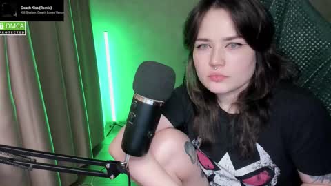 Snapshot of hell_hotline chatting on 03.04.26 Red online show from 03.04.26