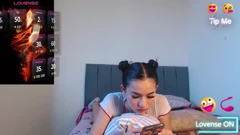 Snapshot of hell_s01 chatting on 03.15.26 hell_s01 online show from 03.15.26