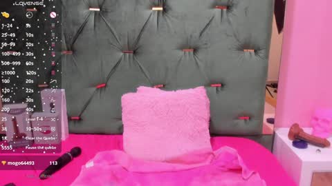 Snapshot of hellen__4master chatting on 12.16.24 Hellen online show from 12.16.24