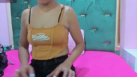 Snapshot of hellen__4master chatting on 01.21.25 Hellen online show from 01.21.25