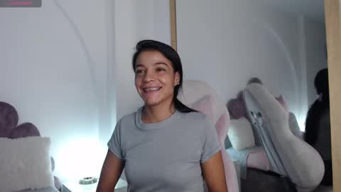 Snapshot of hellen__4master chatting on 02.09.25 Hellen online show from 02.09.25