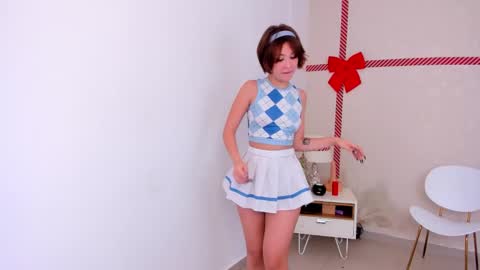 Snapshot of hellen_coy chatting on 12.24.24 Julieta online show from 12.24.24