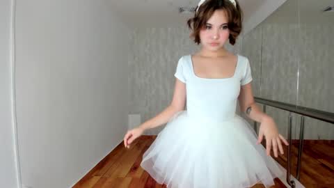Snapshot of hellen_coy chatting on 01.12.25 Julieta online show from 01.12.25