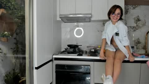 Snapshot of hellen_coy chatting on 02.09.25 Julieta online show from 02.09.25