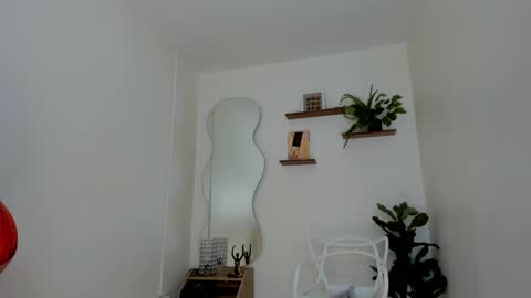 Snapshot of hellen_coy chatting on 09.29.25 Julieta online show from 09.29.25