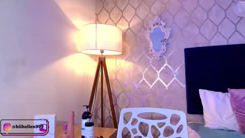 Hellen  online show from 09.18.25