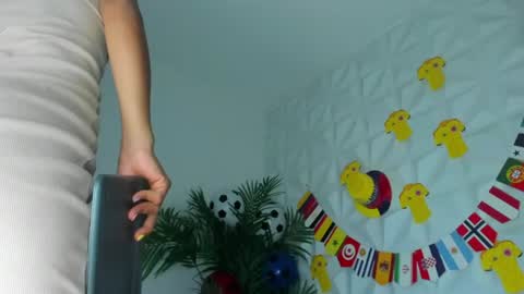 hellen     online show from 06.24.26