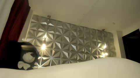 Snapshot of hellen_tease chatting on 11.28.25 Hellen online show from 11.28.25