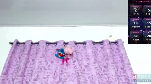 Snapshot of hellendollxxx chatting on 10.11.25 Hellen online show from 10.11.25