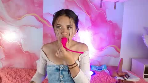 Hellen lopez online show from 06.12.26