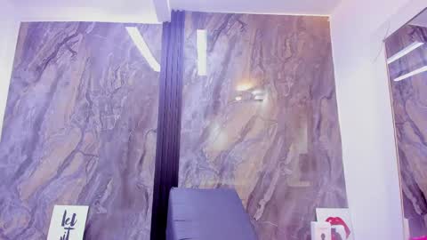 Snapshot of hellenjohansson chatting on 04.30.26 Hellen johanson online show from 04.30.26
