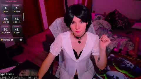 Snapshot of hellfire_girl chatting on 10.24.25 Hayley online show from 10.24.25