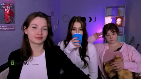 Helli online show from 12.18.25