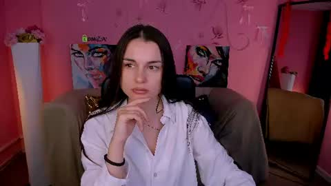 Snapshot of helli_belli chatting on 06.08.26 Helli online show from 06.08.26
