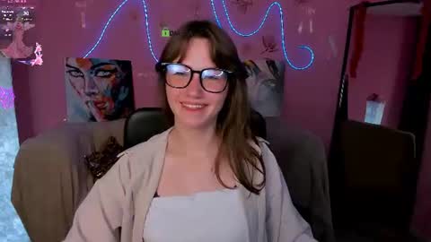 Snapshot of helli_belli chatting on 06.11.26 Helli online show from 06.11.26