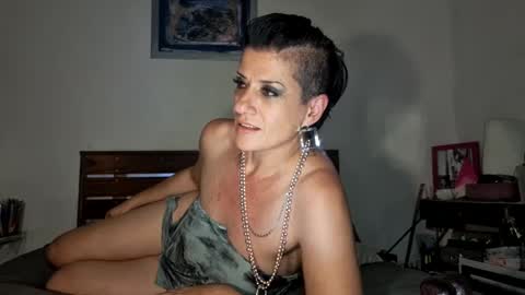 Cleo online show from 01.01.25