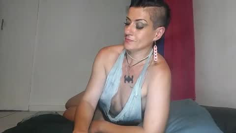 Cleo online show from 01.11.25