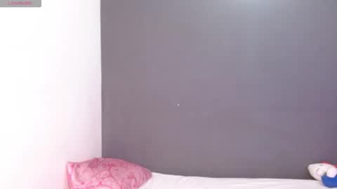 Snapshot of hellokitty_valery1 chatting on 10.27.25 hellokitty_valery1 online show from 10.27.25