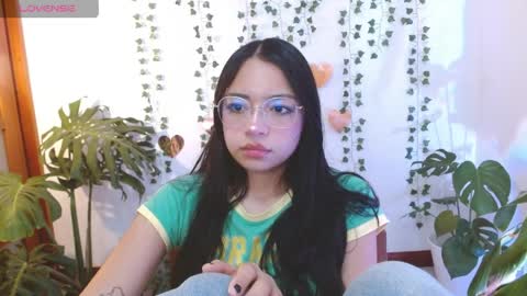 Snapshot of hellokitty_valery1 chatting on 05.04.26 hellokitty_valery1 online show from 05.04.26