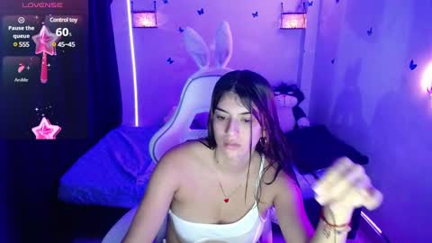 helloo_kityy25 online show from 02.25.25