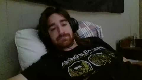 Snapshot of hellothereimcoolyo chatting on 05.11.26 longhairbeardedguy online show from 05.11.26
