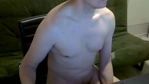 Snapshot of hemligknull chatting on 03.22.26 Jason Statham online show from 03.22.26