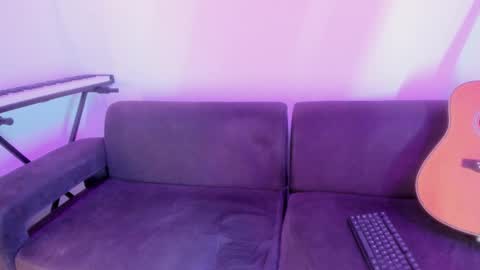 henrik_senn online show from 11.12.25