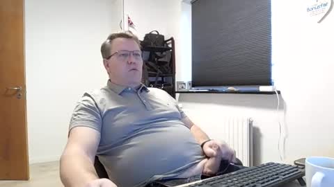 henrikrp1971 online show from 01.24.25