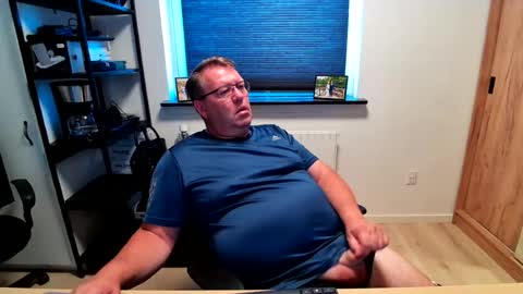 Snapshot of henrikrp1971 chatting on 07.15.26 henrikrp1971 online show from 07.15.26