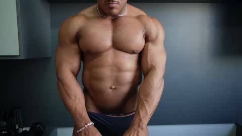 Snapshot of henrimusclee chatting on 02.20.26 Henri online show from 02.20.26