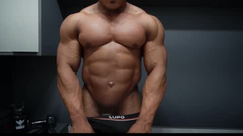 Snapshot of henrimusclee chatting on 03.19.26 Henri online show from 03.19.26