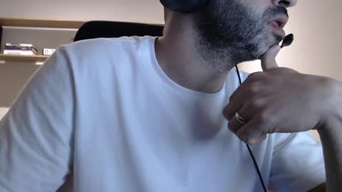 henriquealm online show from 10.04.25