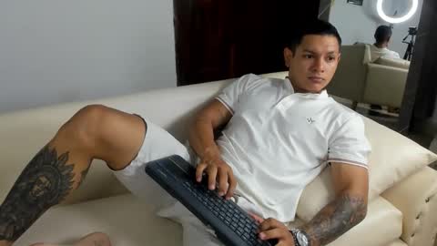 henrydouglas online show from 04.03.26