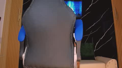 henrydouglas online show from 04.18.26