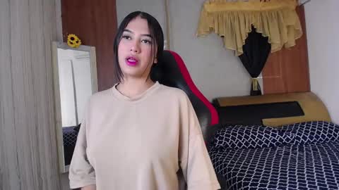 Snapshot of hera_divine chatting on 02.24.26 HERA online show from 02.24.26