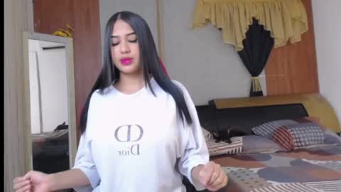 Snapshot of hera_divine chatting on 03.15.26 HERA online show from 03.15.26