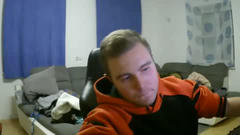 Snapshot of herbstenden chatting on 12.28.24 John Pearl online show from 12.28.24