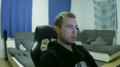 Snapshot of herbstenden chatting on 02.24.25 John Pearl online show from 02.24.25