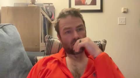 Snapshot of here_i_am_dan chatting on 02.11.26 here_i_am_dan online show from 02.11.26