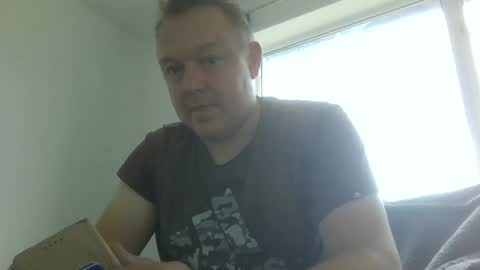 Snapshot of heretoserveyouall chatting on 10.04.25 heretoserveyouall online show from 10.04.25