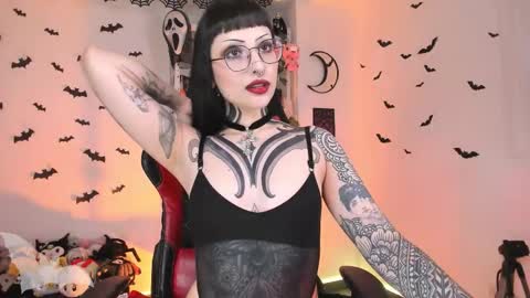 Snapshot of herinfernalmajesty chatting on 10.07.25  Marie  online show from 10.07.25