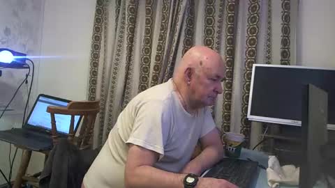 Snapshot of hermeneutika chatting on 01.03.25 mature online show from 01.03.25