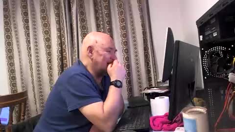 Snapshot of hermeneutika chatting on 02.28.25 mature online show from 02.28.25