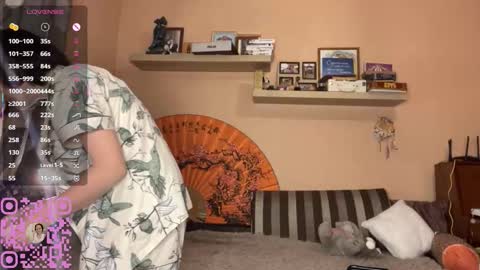 Snapshot of herminaabedi chatting on 01.08.26 Hermina online show from 01.08.26