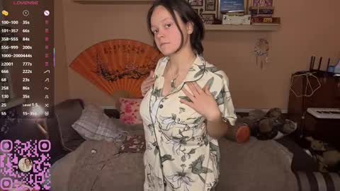 Snapshot of herminaabedi chatting on 01.10.26 Hermina online show from 01.10.26