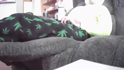 herpotheadpup online show from 11.30.25