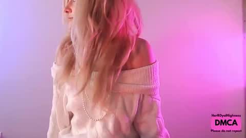 Snapshot of herr0yalhighness chatting on 02.17.26 Holly online show from 02.17.26